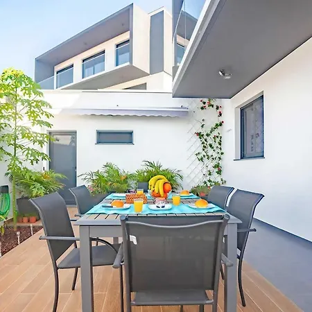 Sleeps 6 Pool Wifi * Nossa Senhora do Monte