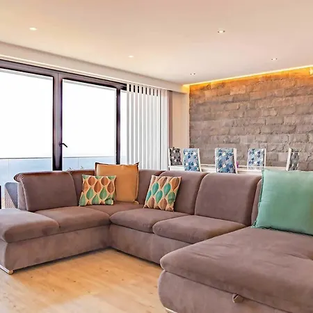 Sleeps 6 Pool Wifi Villa Nossa Senhora do Monte