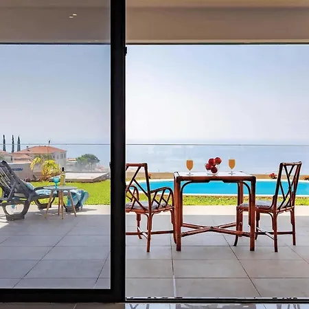 Sleeps 6 Pool Wifi Nossa Senhora do Monte